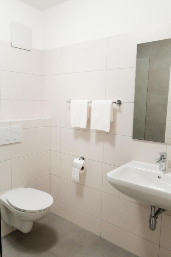 Motel Xl Lounge Traisen Bagian luar foto